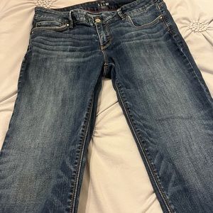 The SlIm crop stretch, petite, crop cut.